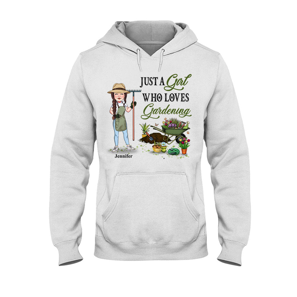 Einfach ein Mädchen, das Gartenarbeit liebt – personalisiertes Garten-T-Shirt & Hoodie