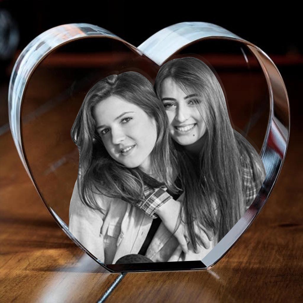 Foto nach Wunsch – Personalisierte Geschwister-Lasergravur auf herzförmiger 3D-Kristalllampe