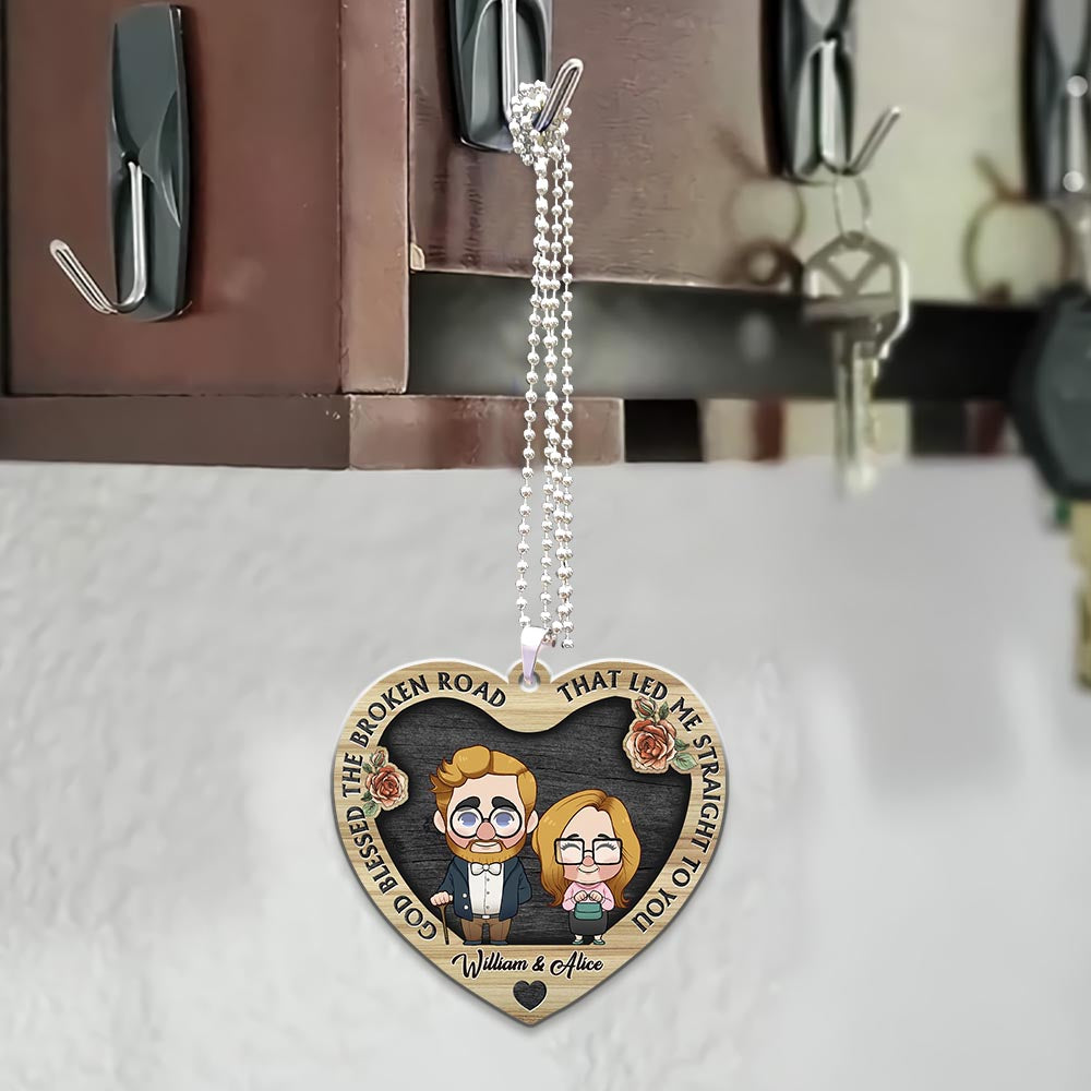 Sich gegenseitig nerven – Personalisierte Auto-Anhänger für Ehepaare