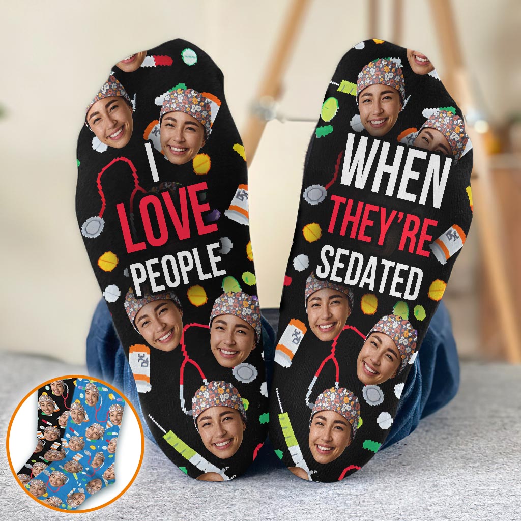 Ich liebe es, wenn Menschen sediert sind – personalisierte Krankenschwestersocken