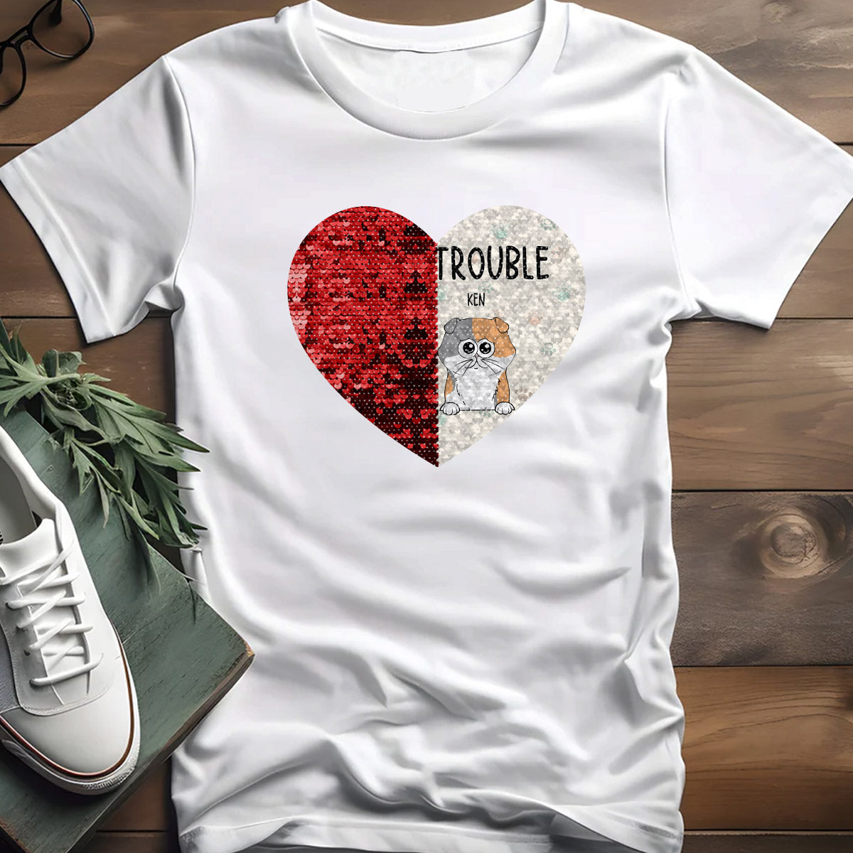 Doppeltes Vergnügen – Geschenk für Hundeliebhaber – Personalisiertes Pailletten-T-Shirt