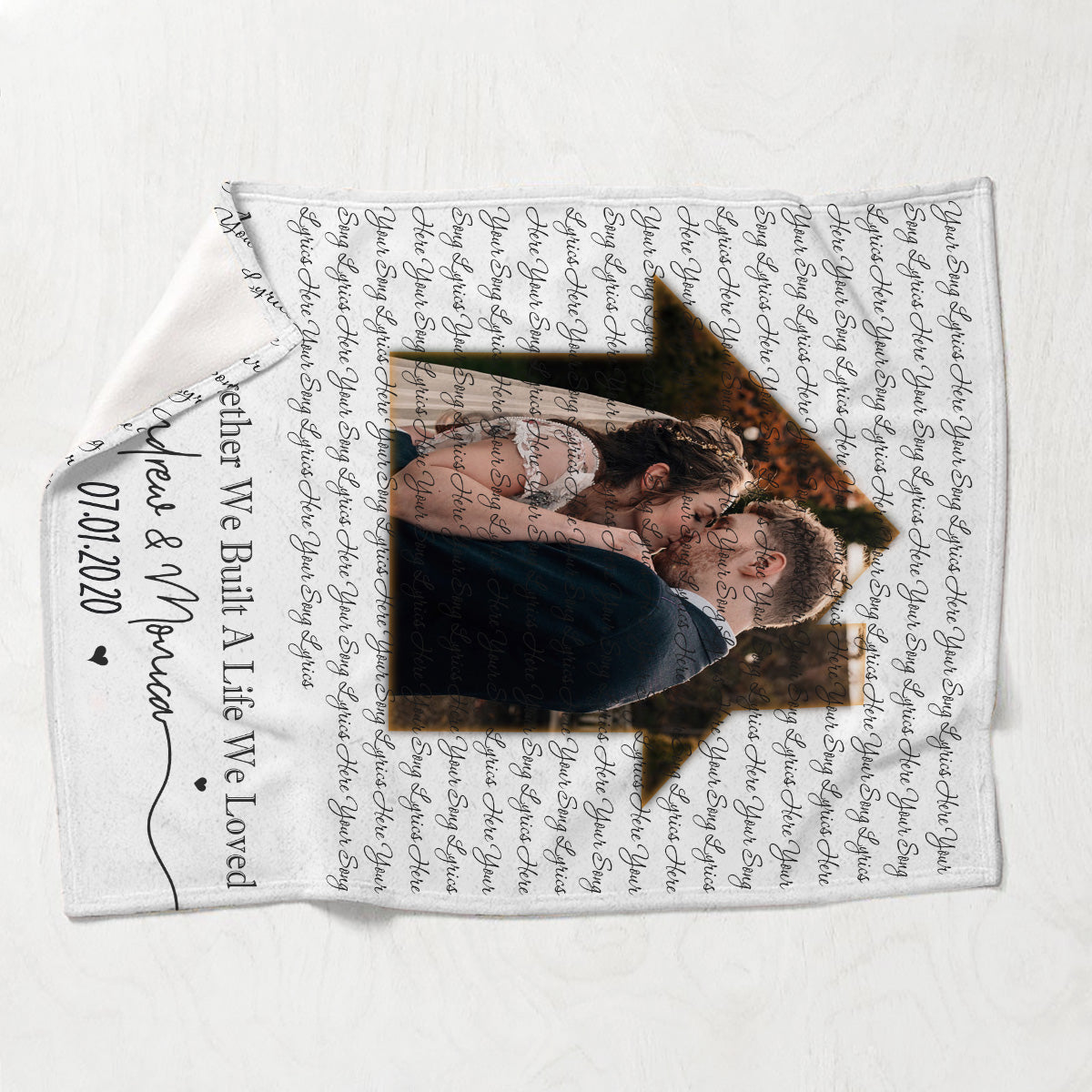 „Du und ich, wir schaffen das“ – personalisierte Pärchendecke