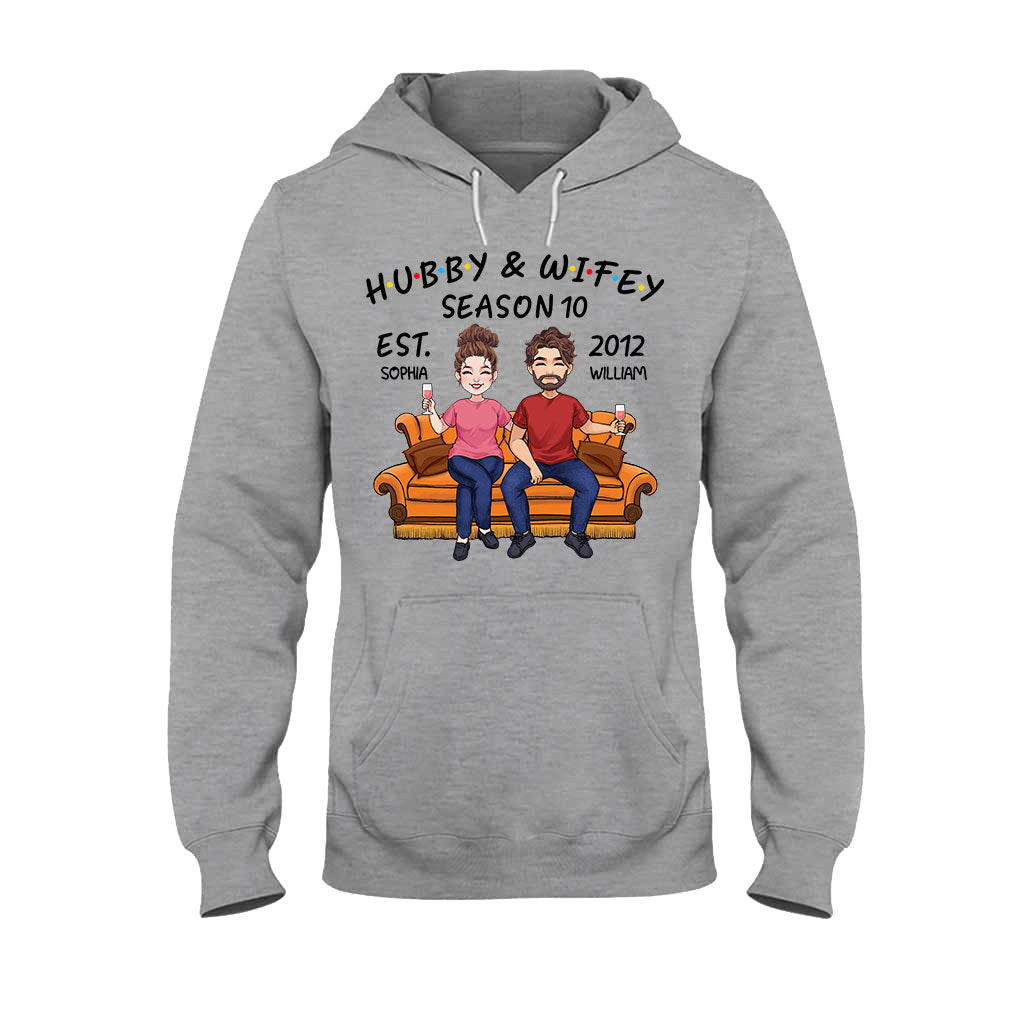 Ehemann und Ehefrau – Personalisiertes Partner-T-Shirt und Hoodie