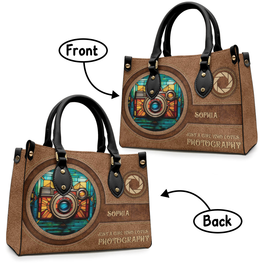 Einfach ein Mädchen, das die Fotografie liebt – personalisierte Lederhandtasche für Fotografen
