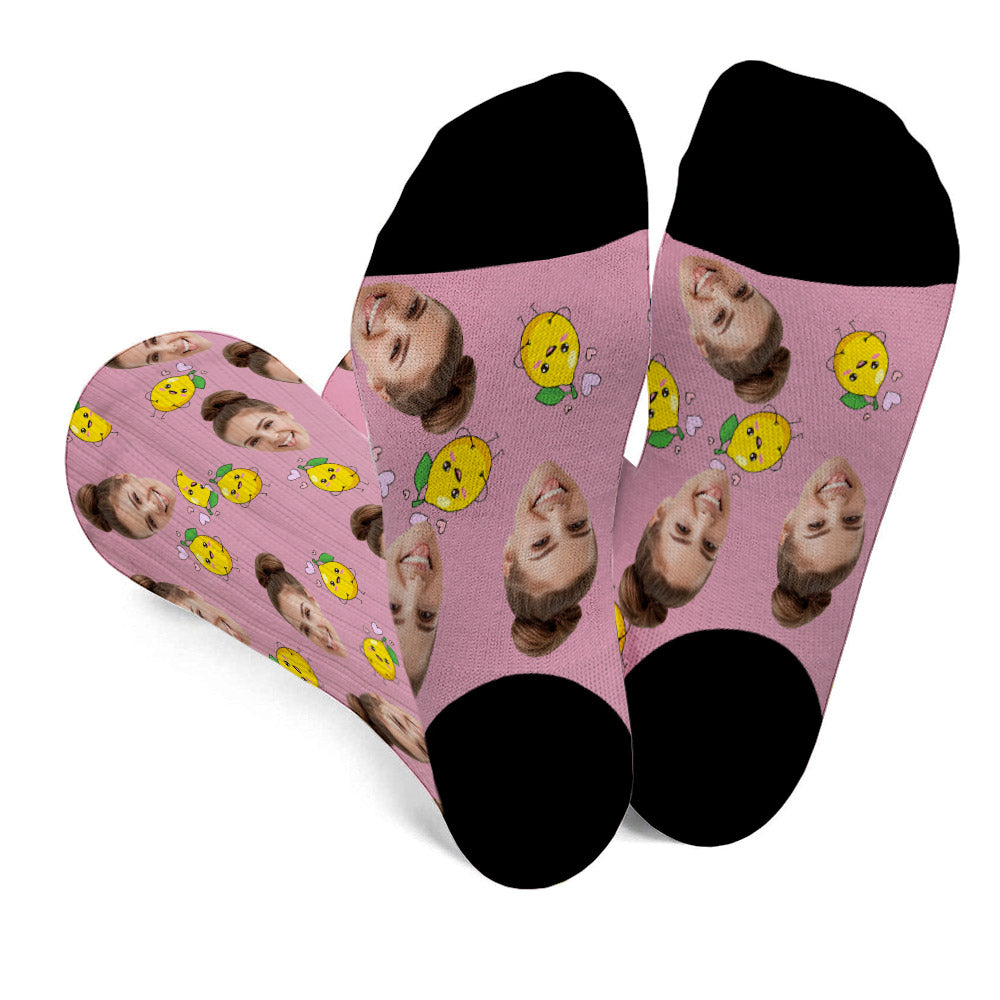 Lustiges Symbolmuster – Personalisierte Socken für die Tante