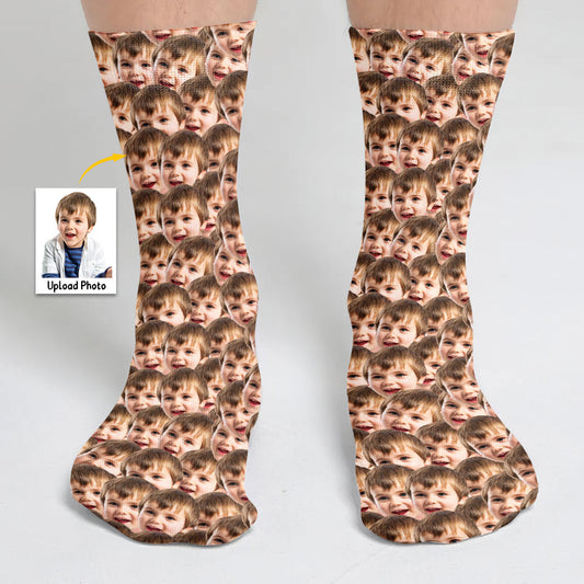 Individuell bedruckte Socken für Söhne