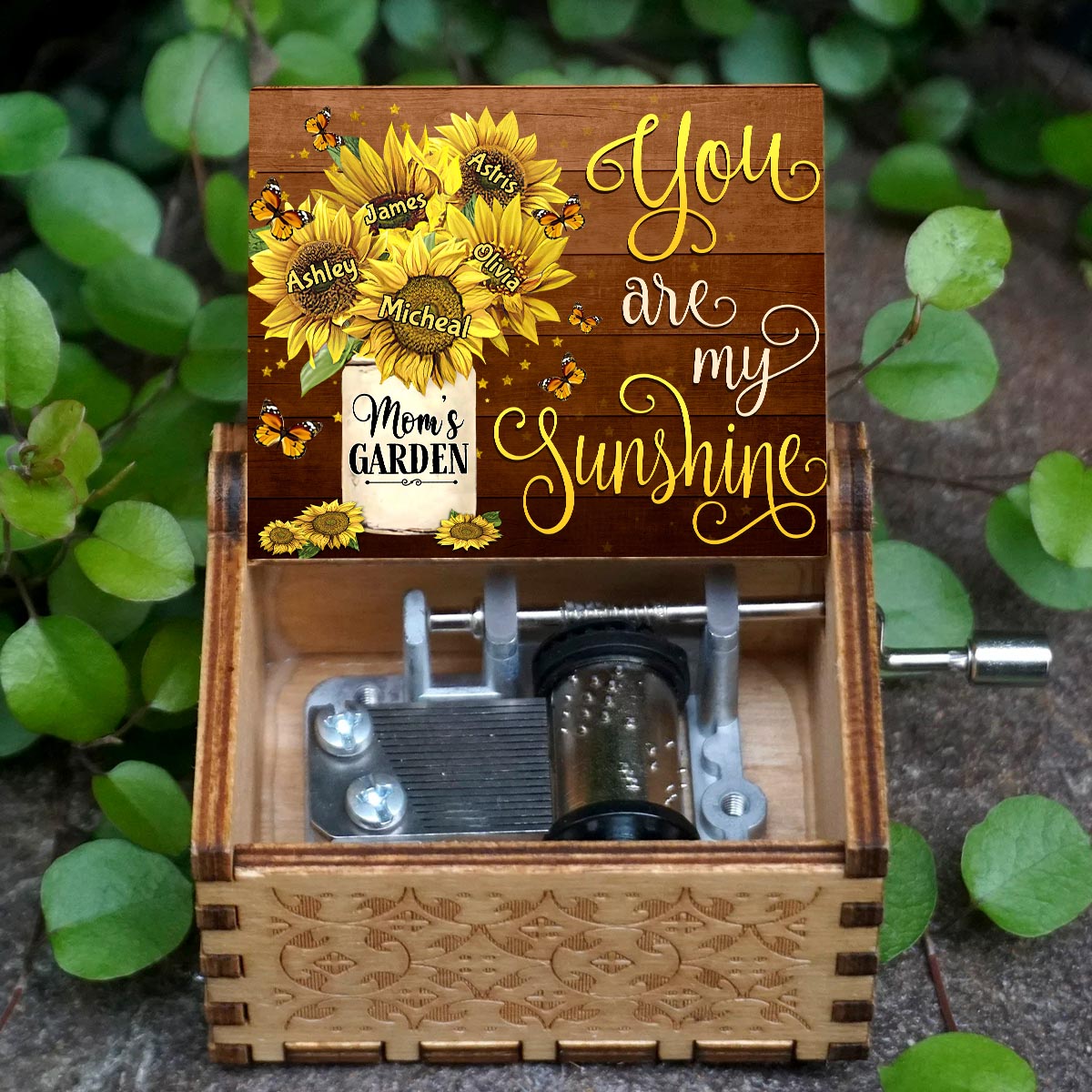 You Are My Sunshine - Gift for grandma, dad, mom, grandpa - Personalized Hand Crank Music Box
