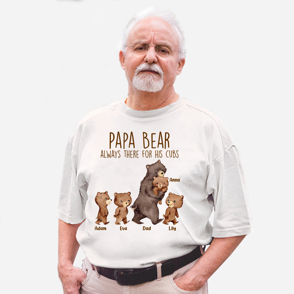 Papa Bär – Geschenk für Papa, Opa, Onkel, Bruder – Personalisiertes T-Shirt und Hoodie