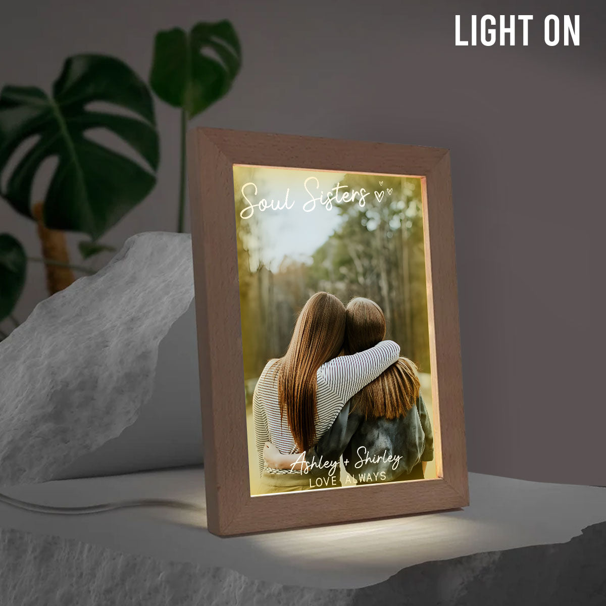 Beste Freundinnen lieben sich immer – Personalisierter Fotorahmen mit Lichterkette