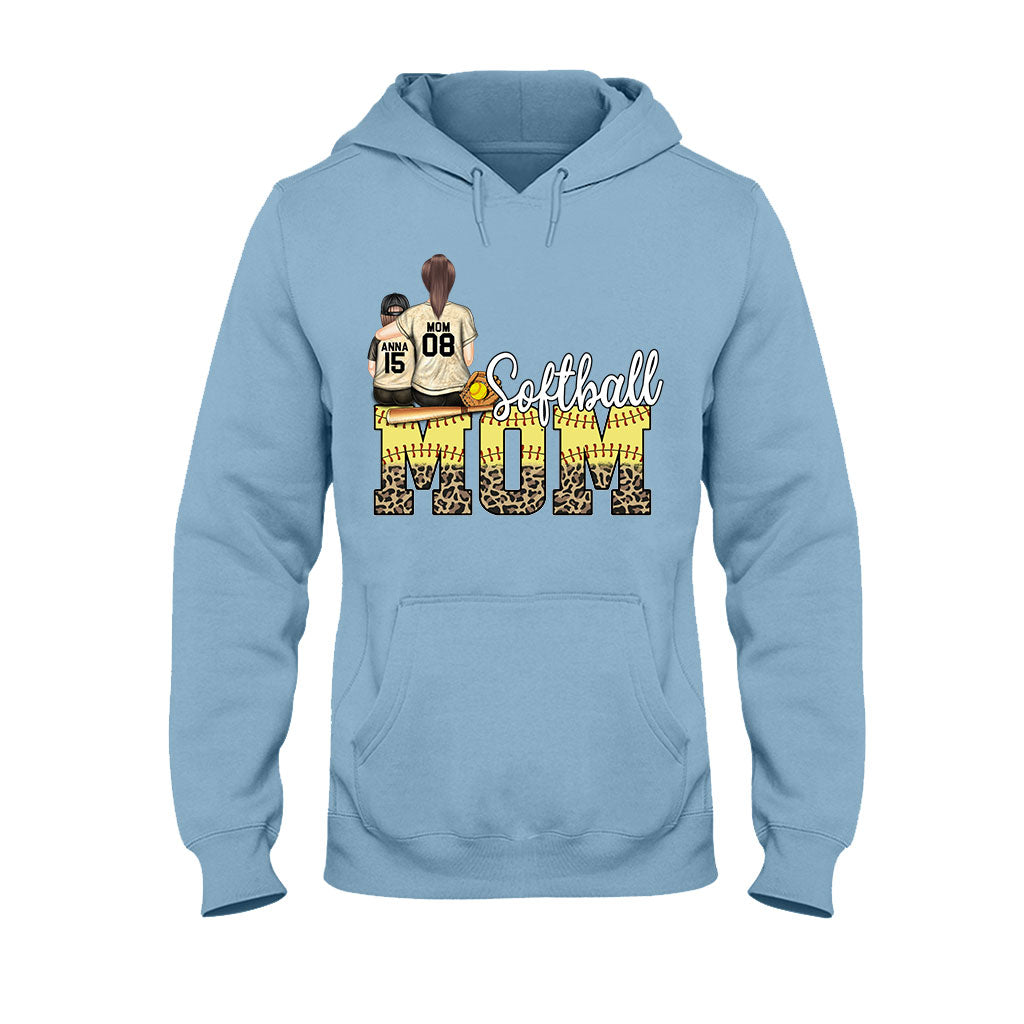 Softball-Mama – Softball-Geschenk für Mama – Personalisiertes T-Shirt und Hoodie