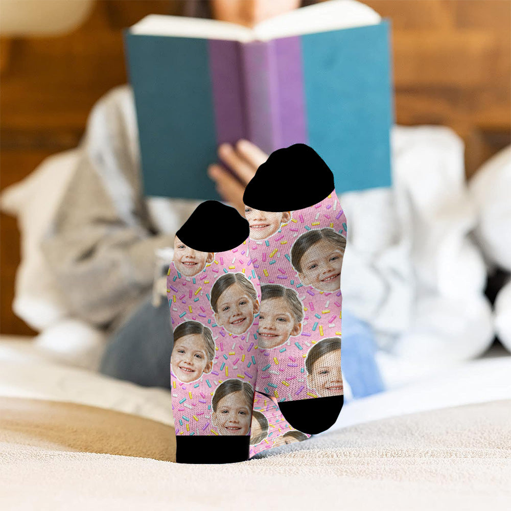 Personalisierte Socken mit Gesichtsausdruck