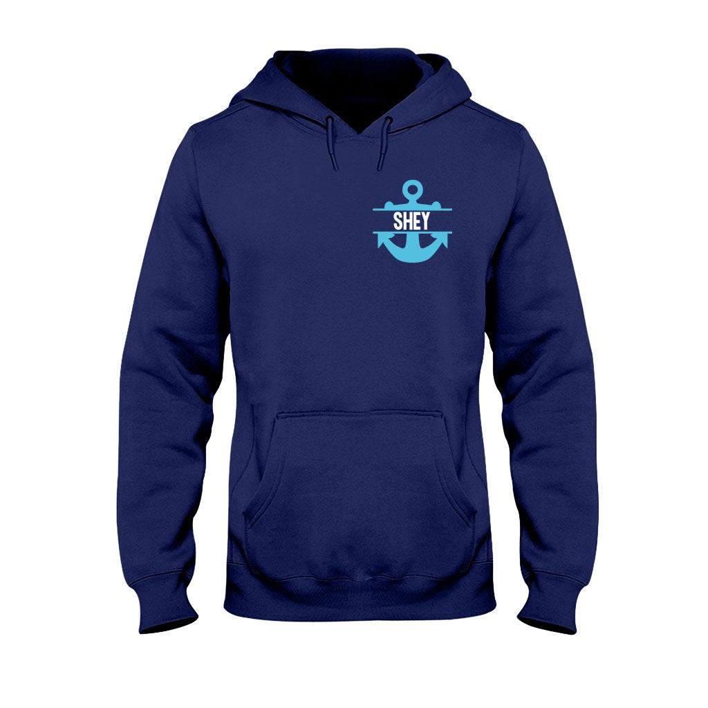 Ich liebe es, wenn wir zusammen auf Kreuzfahrt gehen – personalisiertes Kreuzfahrt-T-Shirt und Hoodie