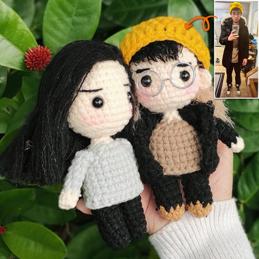 Mini-Me-Puppe – Geschenk für Geschwister – Personalisierte handgestrickte Puppe