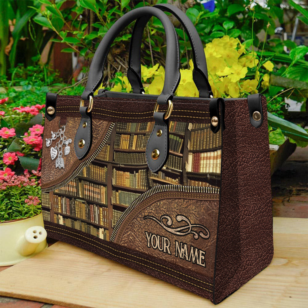 Bibliothek – Personalisierte Lederhandtasche im Bibliothekarinnen-Stil