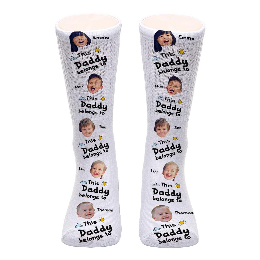 Diese Socken gehören Papa – Geschenk für Papa, Opa, Mama, Onkel, Tante, Oma – Personalisierte Socken