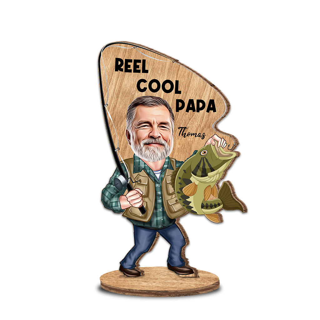 Reel Cool – Angelgeschenk für Papa, ihn, Ehemann, Opa – Personalisierte, freistehende Holzplakette