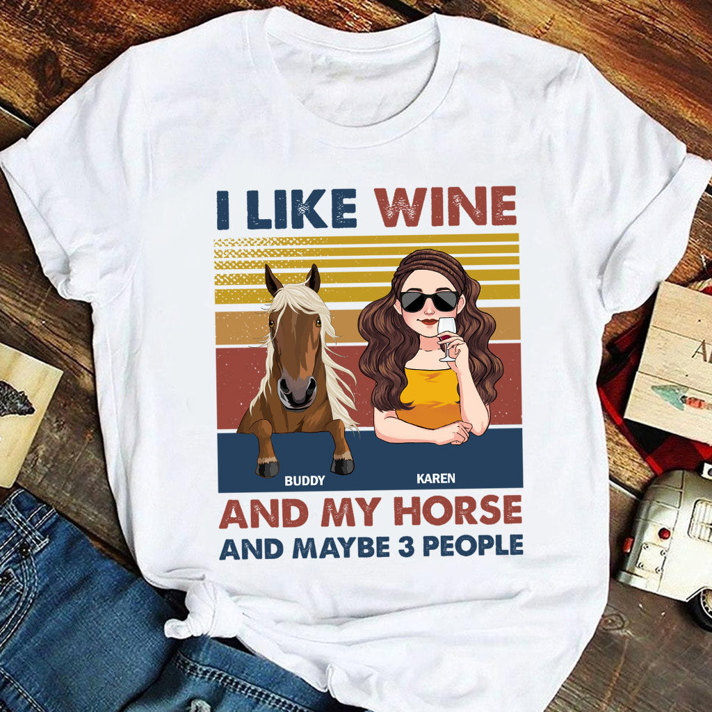 Ich mag Wein und mein Pferd – personalisiertes Pferde-T-Shirt & Hoodie