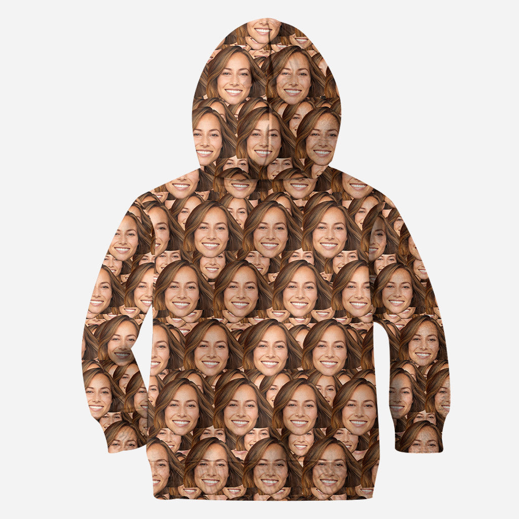 Individuelles Gesichtsmuster – Personalisiertes Komplett-Shirt