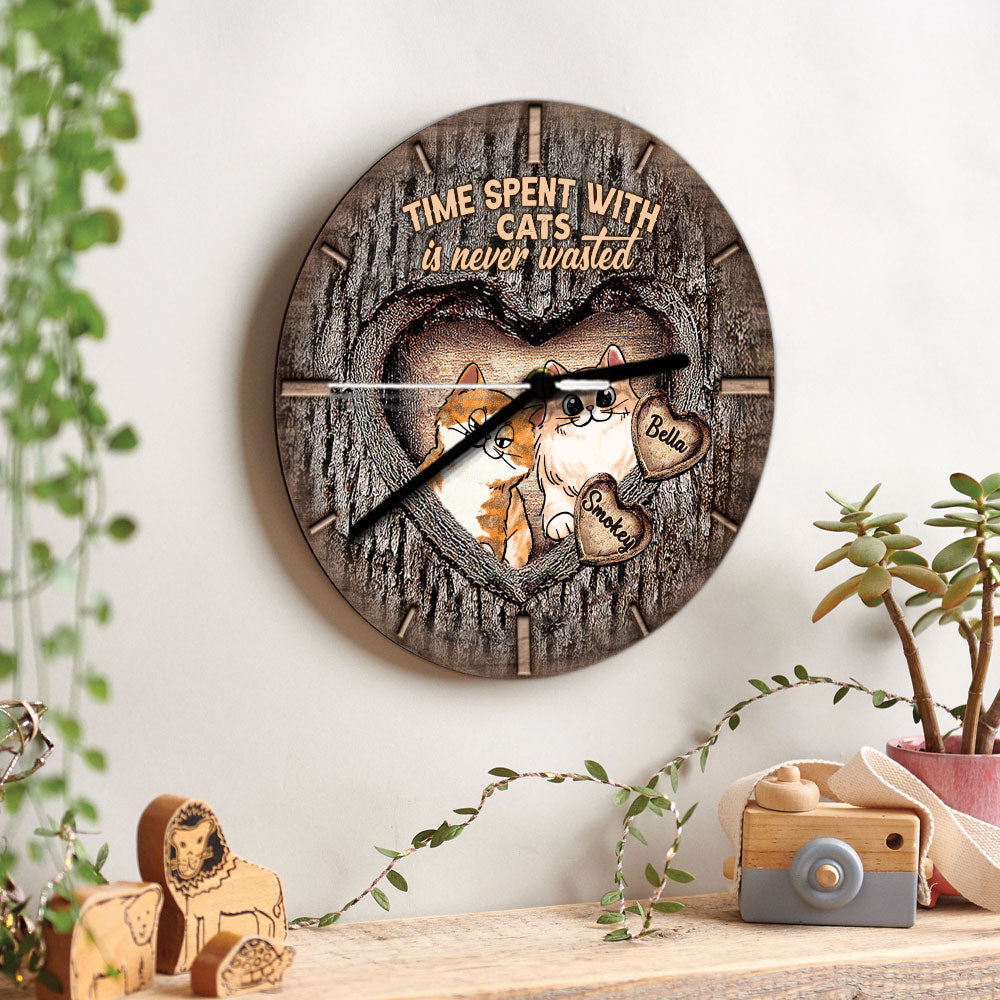 Zeit mit Katzen und Hunden ist nie verschwendet – personalisierte Katzen-Wanduhr