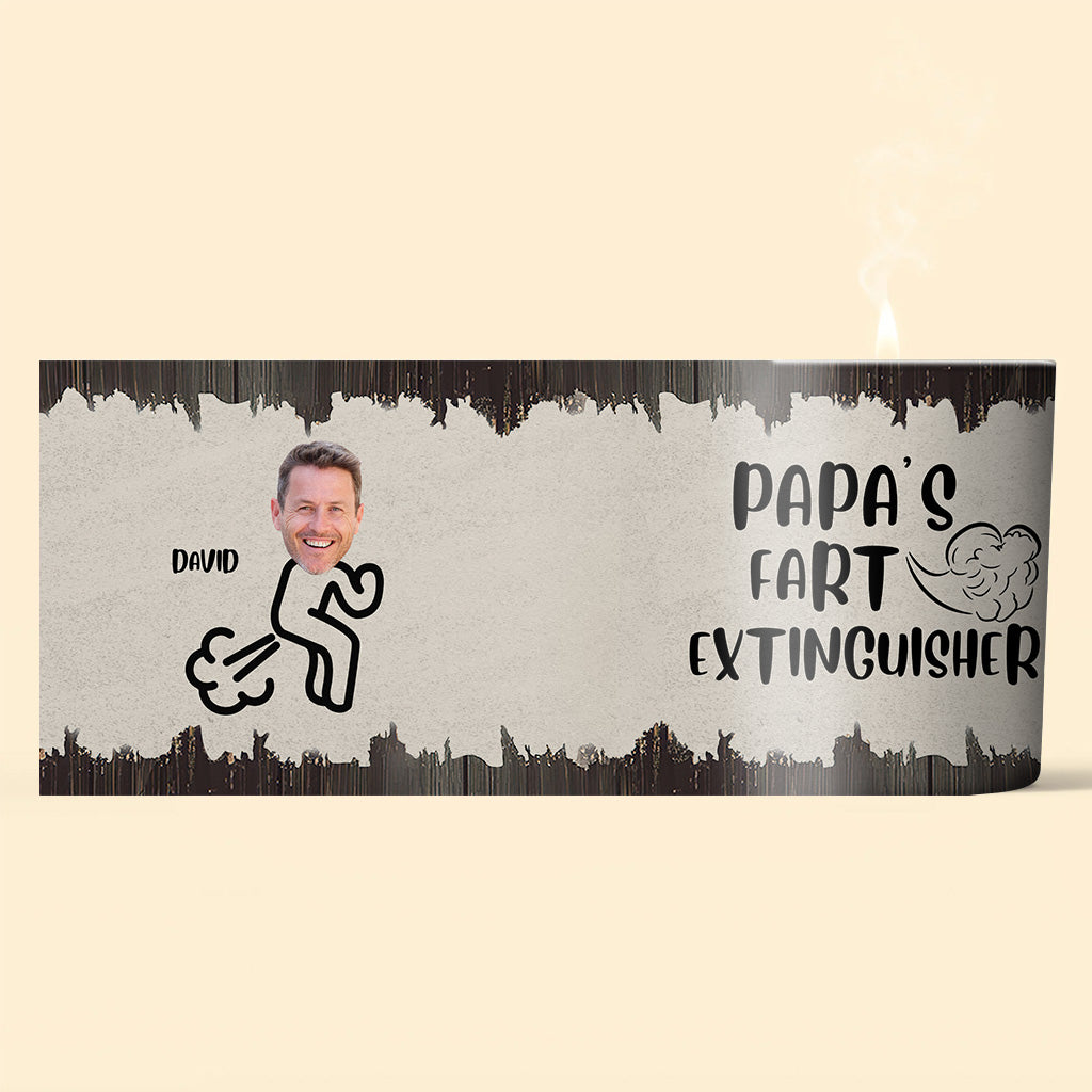 Furzlöscher – Geschenk für Papa, Oma, Opa, Mama, Onkel, Tante, Sohn, Tochter, Bruder, Schwester, Enkelin, Enkel, Ehemann, Ehefrau, Freund, Freundin, Freund – Personalisierte Kerze mit Holzdeckel