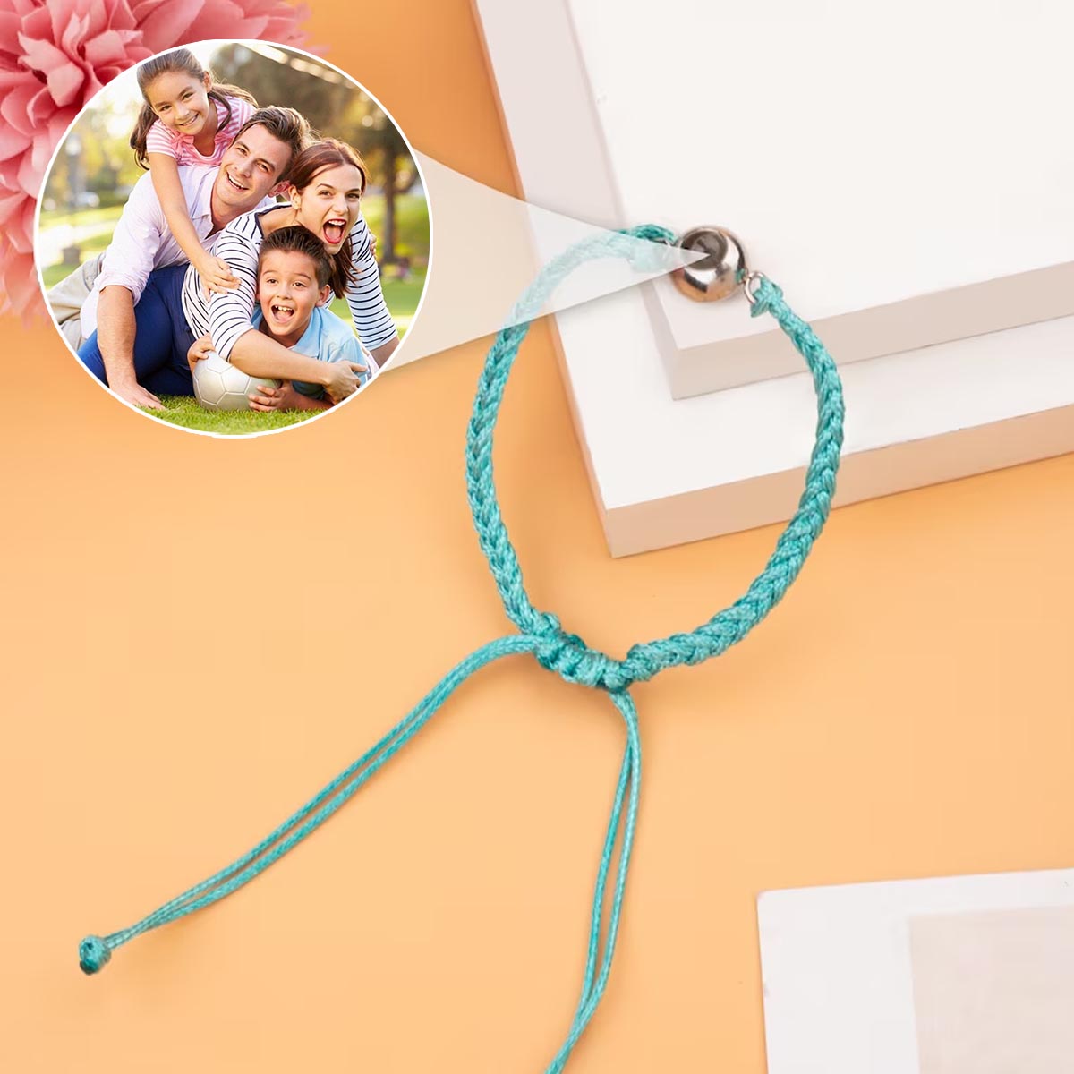 Ich liebe meine Familie – Personalisiertes Armband mit Familienprojektion