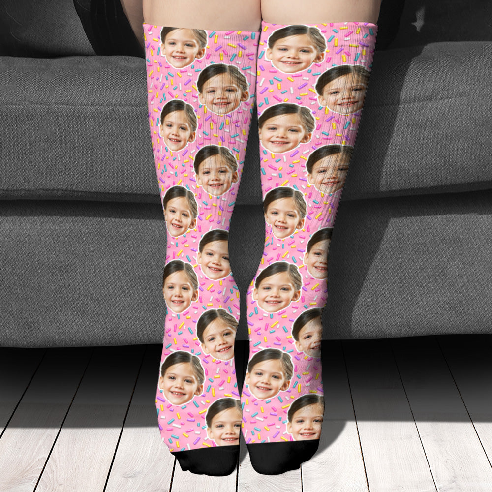 Personalisierte Socken mit Gesichtsausdruck