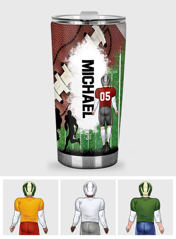Fußballbegeistert – Personalisierter Trinkbecher als Geschenk für Fußballfans, Väter, Ehemänner und Söhne