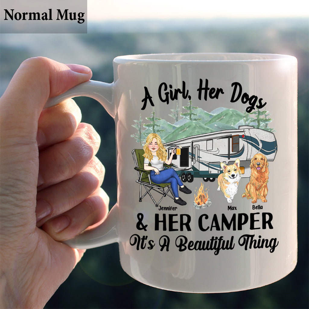 Ein Mädchen, ihr Hund und ihr Wohnmobil – Campinggeschenk für Hundeliebhaber – Personalisierte Tasse