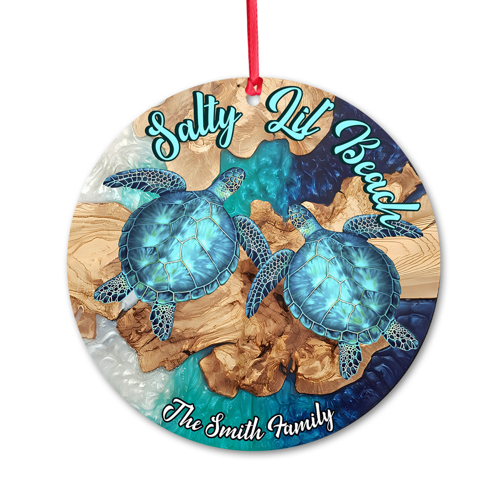 Salty Lil' Beach – Personalisierter Schildkröten-Anhänger