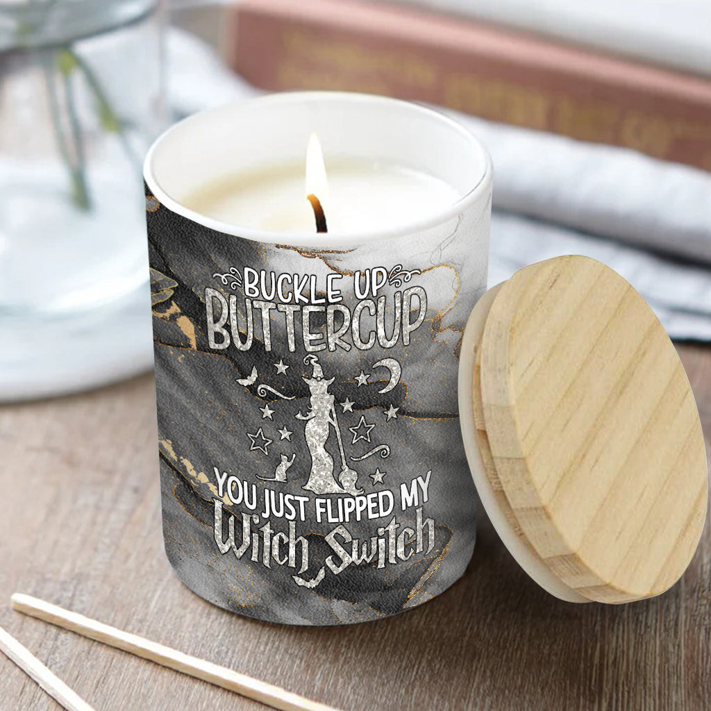 Schnalle dich an, Butterblume – personalisierte Hexenkerze mit Holzdeckel