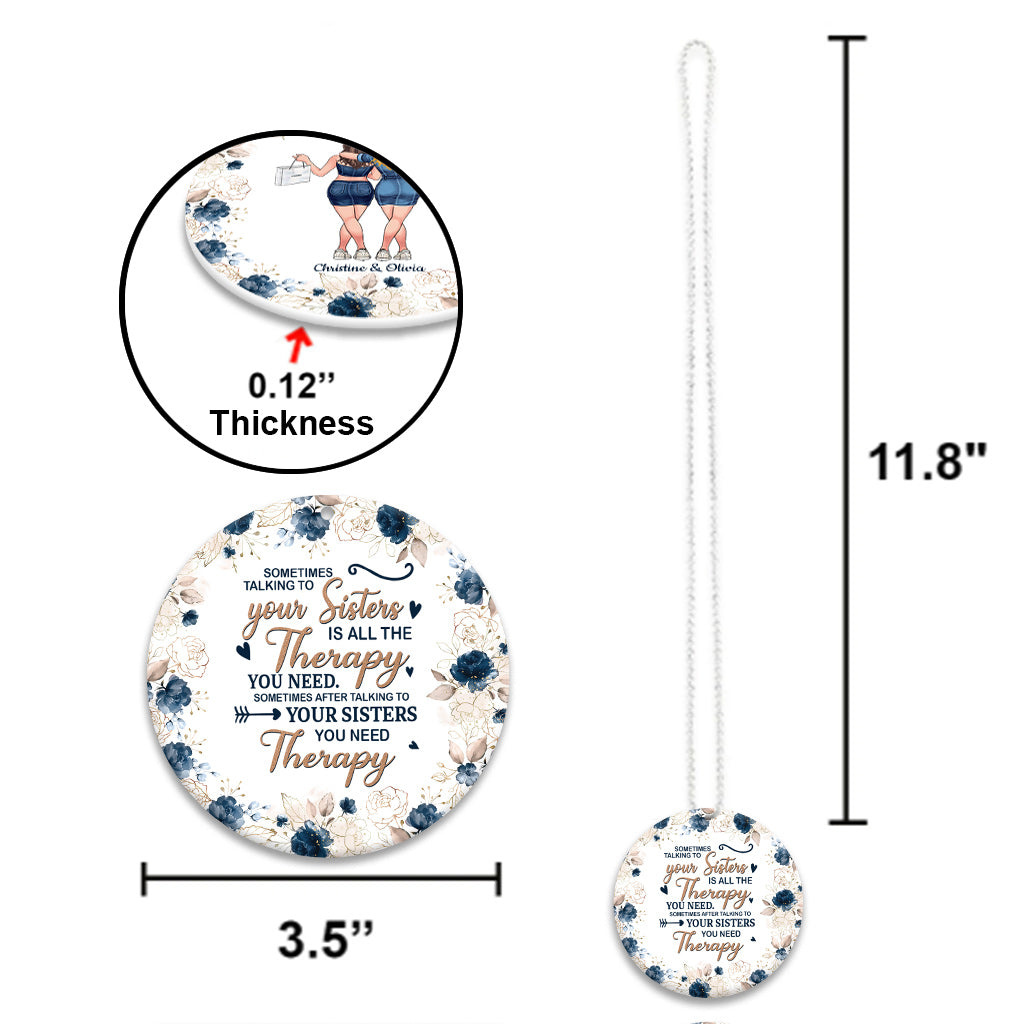 „Im Gespräch mit deiner Schwester“ – personalisierter Autoanhänger für die beste Freundin