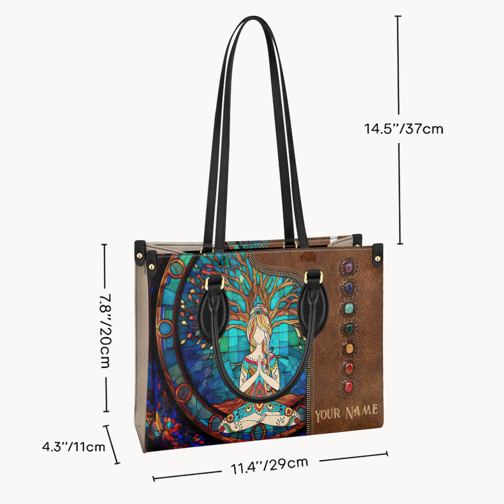 Namaste Green – Personalisierte Yoga-Lederhandtasche