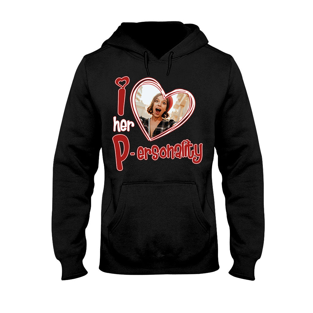 Ich liebe ihre Persönlichkeit, ich liebe seine Hingabe. Jeder Foto-Upload möglich – personalisiertes Partner-T-Shirt und Hoodie