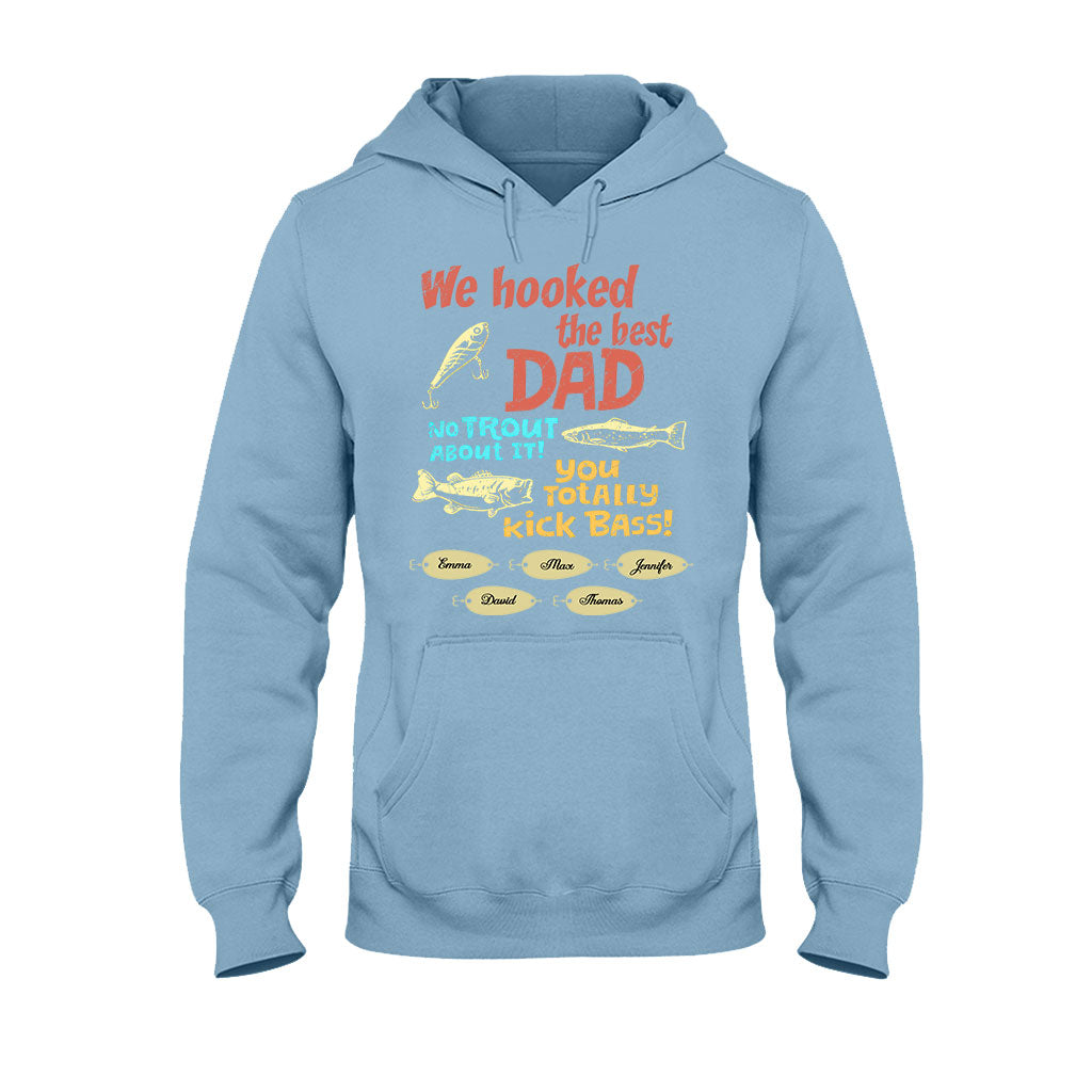 Wir haben den besten Papa an Land gezogen – personalisiertes Angel-T-Shirt & Hoodie