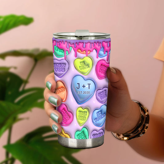 Beliebiger Name, beliebiges Datum, buntes, aufgeblasenes Herz – personalisierter Paar-Trinkbecher