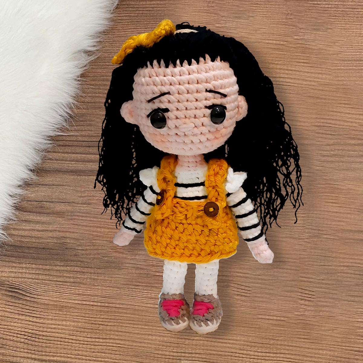 Meine Enkelkinder – Personalisierte, handgestrickte Puppe meiner Enkelin