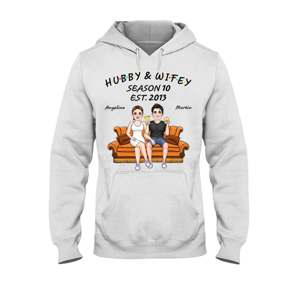 Ehemann und Ehefrau – Personalisiertes T-Shirt und Hoodie für Ehepaare