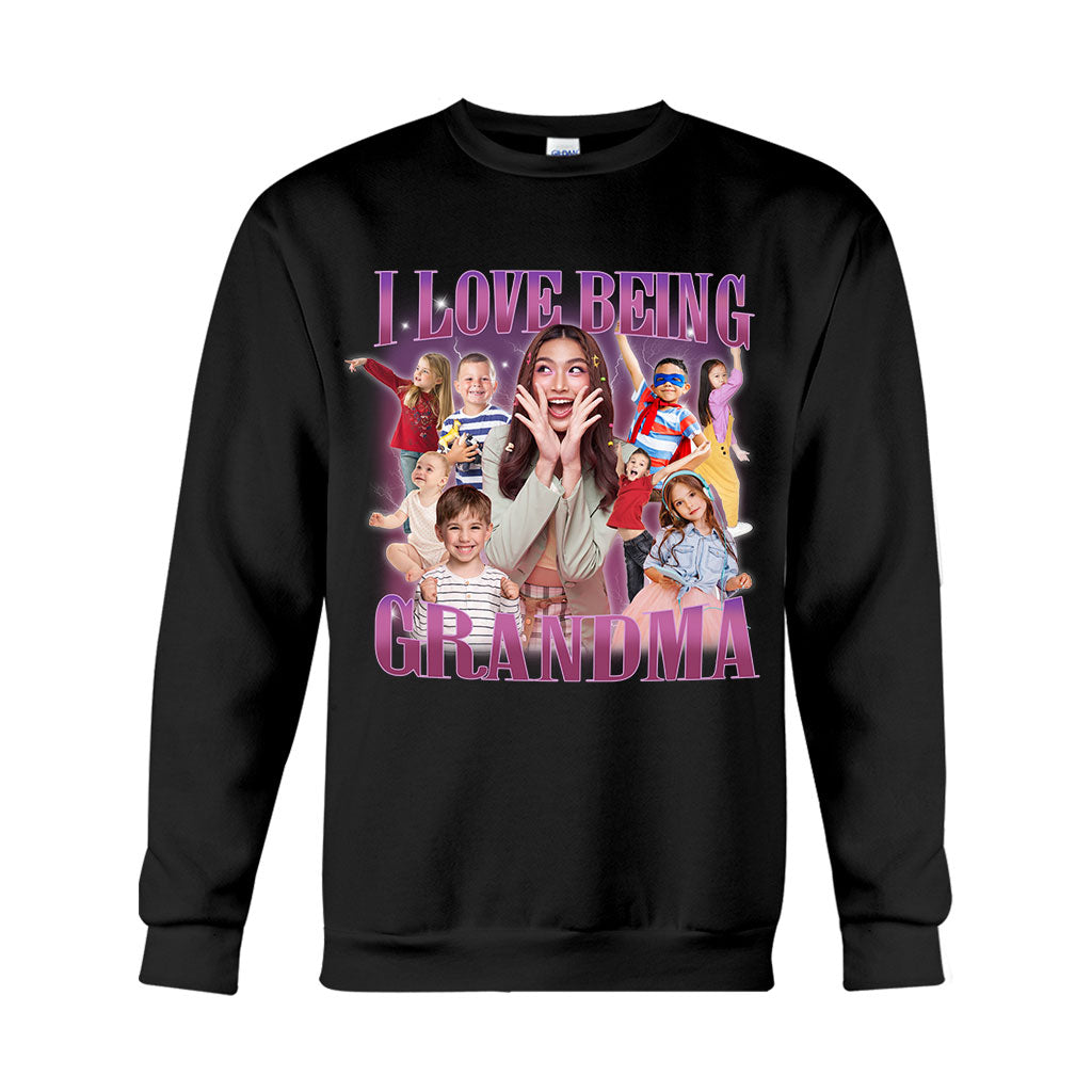 Ich liebe es, Oma/Nana/Mimi/Gigi zu sein... - Personalisiertes Oma-T-Shirt und Hoodie