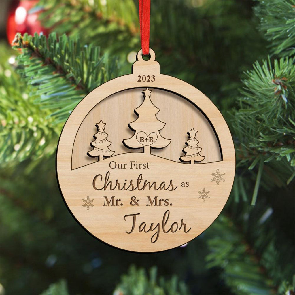 Unser erstes Weihnachtsfest als Ehepaar – Personalisierter zweilagiger Holzschmuck für Ehemann und Ehefrau