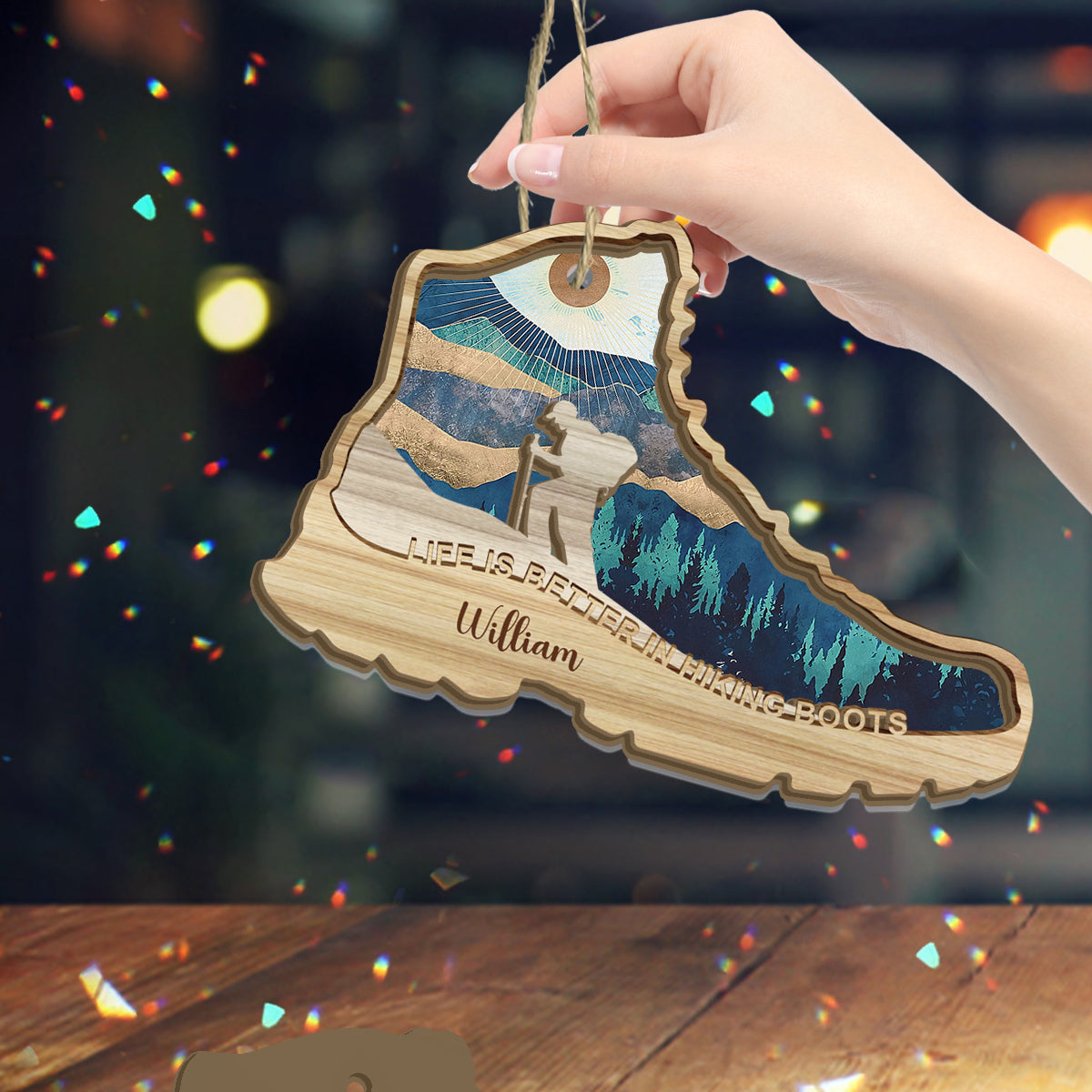 Das Leben ist schöner in Wanderschuhen – personalisierter Wander-Sonnenfänger