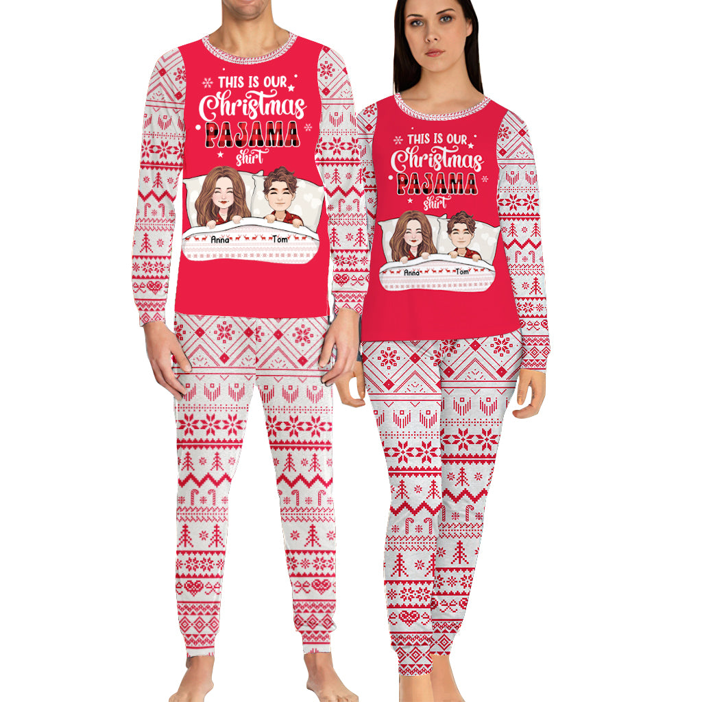 Das ist unser Weihnachtspyjama-Shirt – personalisiertes Partnerpyjama-Set