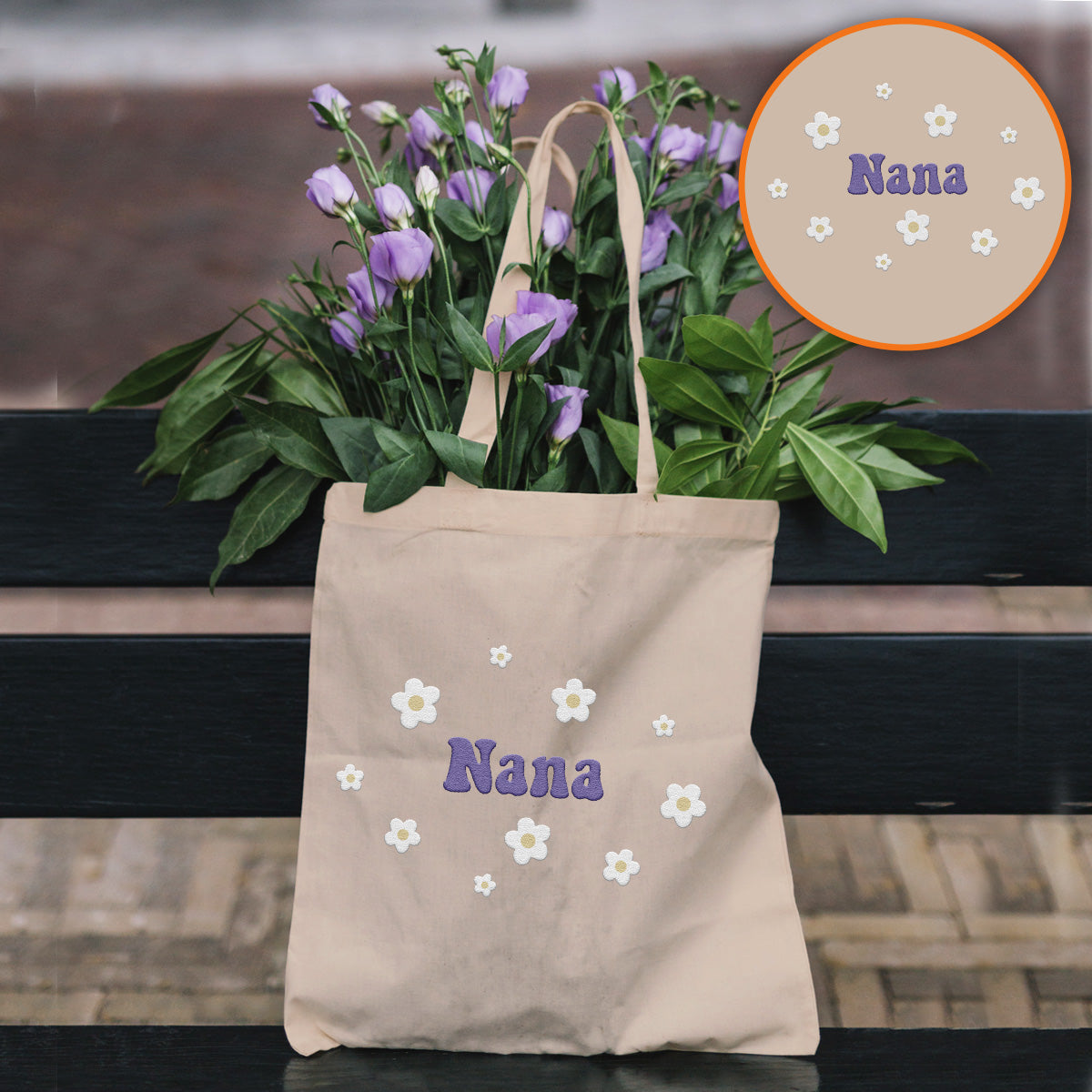 Personalisierte Tragetasche mit Namensaufdruck und Blume – bestickt für Oma