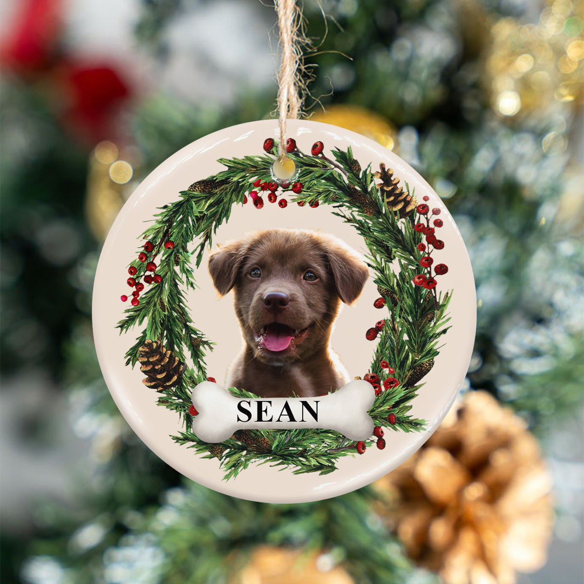 Hübsches Hunde-/Katzengesicht – personalisierter Keramikkreis mit Hundemotiv