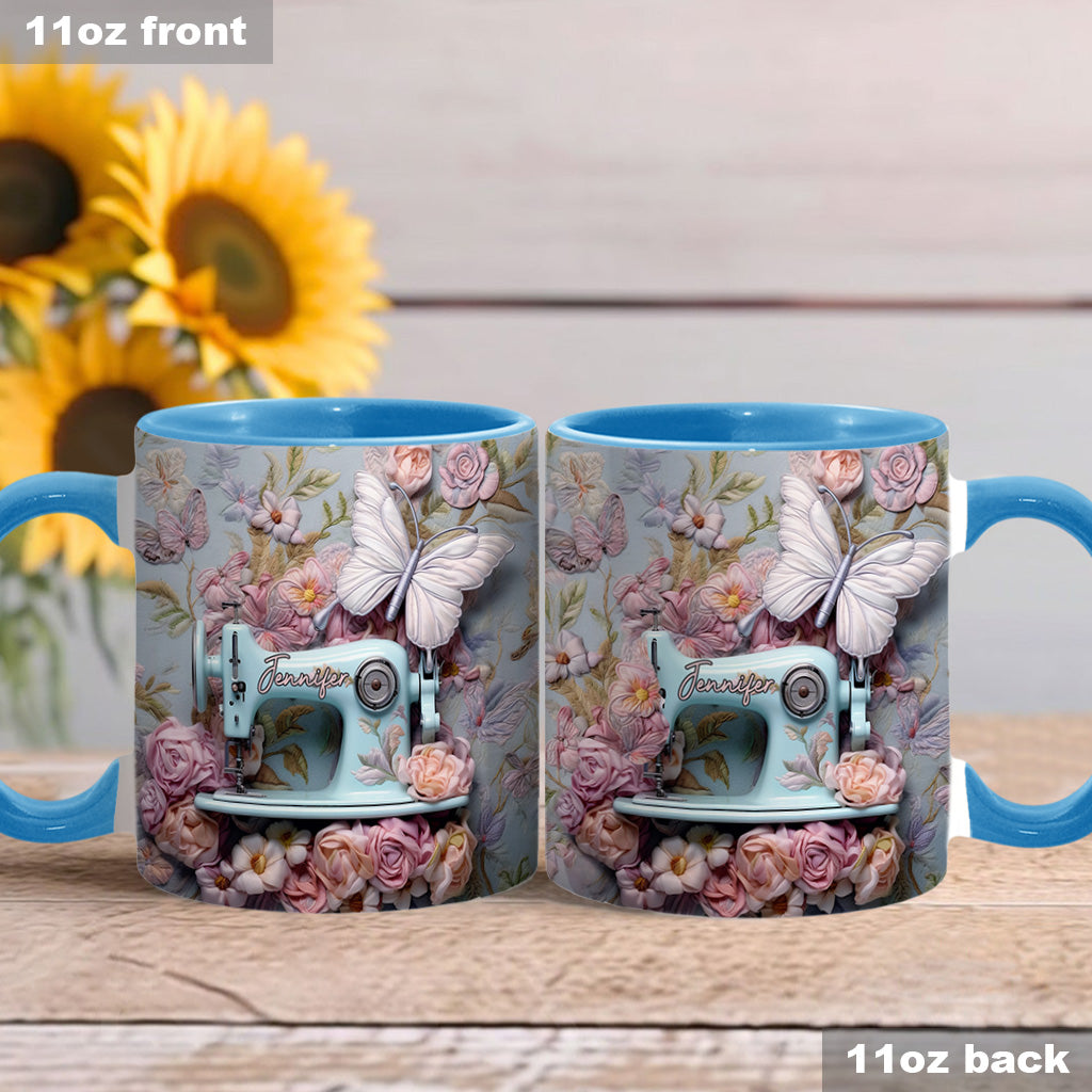 Nähmaschine mit Blumenmuster – personalisierte Tasse mit Nähdekor