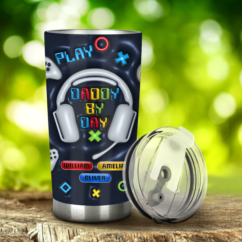 Tagsüber Papa, nachts Gamer – Videospiel-Geschenk für Papa – Personalisierter Trinkbecher