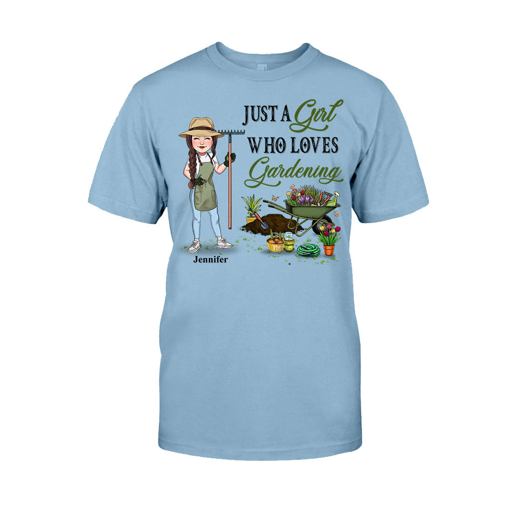 Einfach ein Mädchen, das Gartenarbeit liebt – personalisiertes Garten-T-Shirt & Hoodie