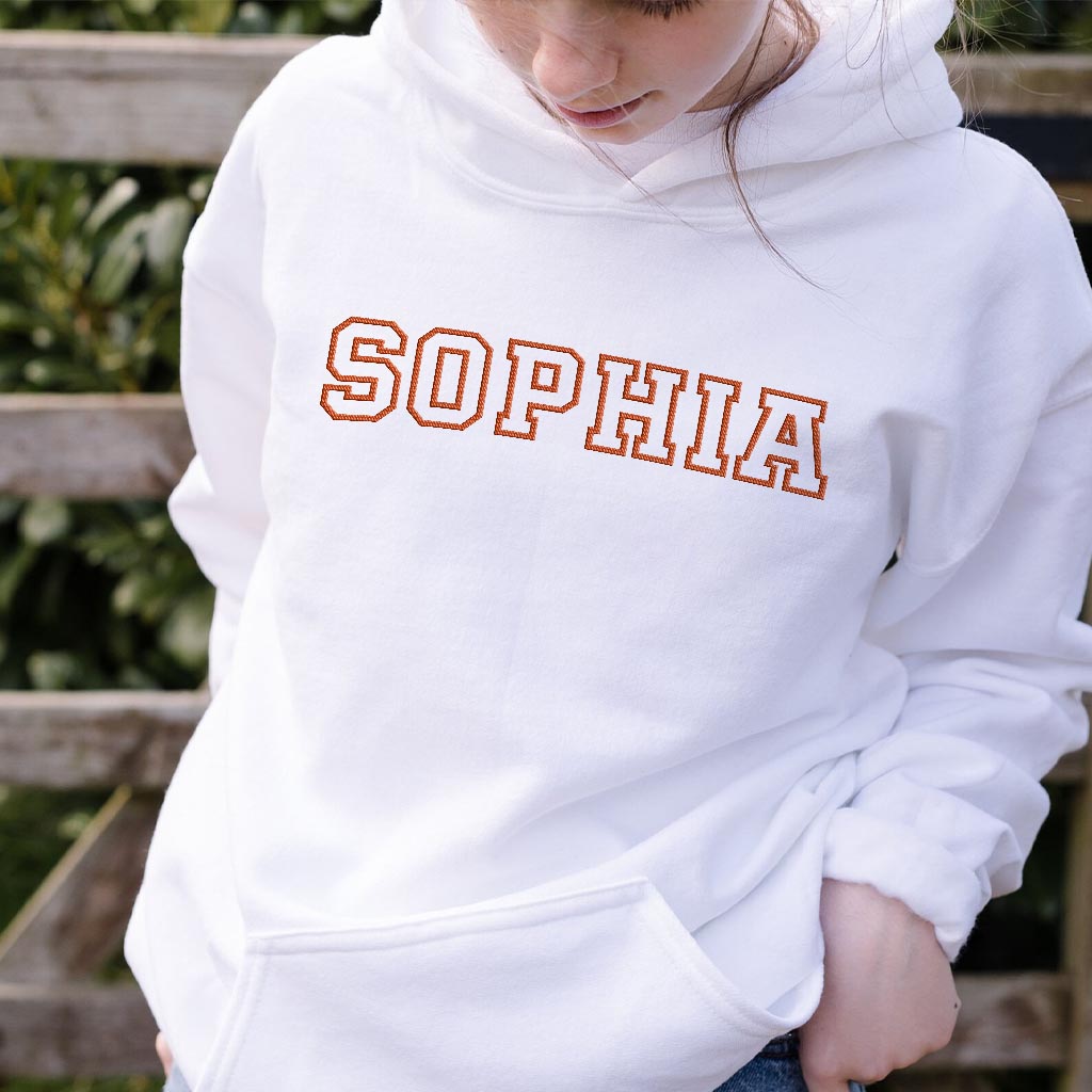 Personalisierter Hoodie mit Stickerei für die Tochter – individueller Name