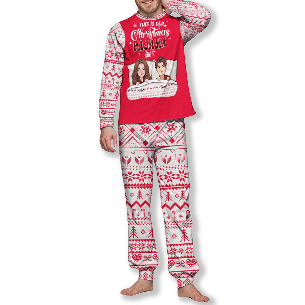 Das ist unser Weihnachtspyjama-Shirt – personalisiertes Partnerpyjama-Set