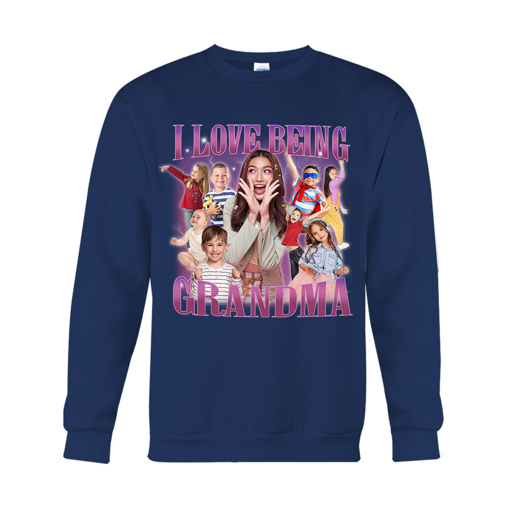 Ich liebe es, Oma/Nana/Mimi/Gigi zu sein... - Personalisiertes Oma-T-Shirt und Hoodie