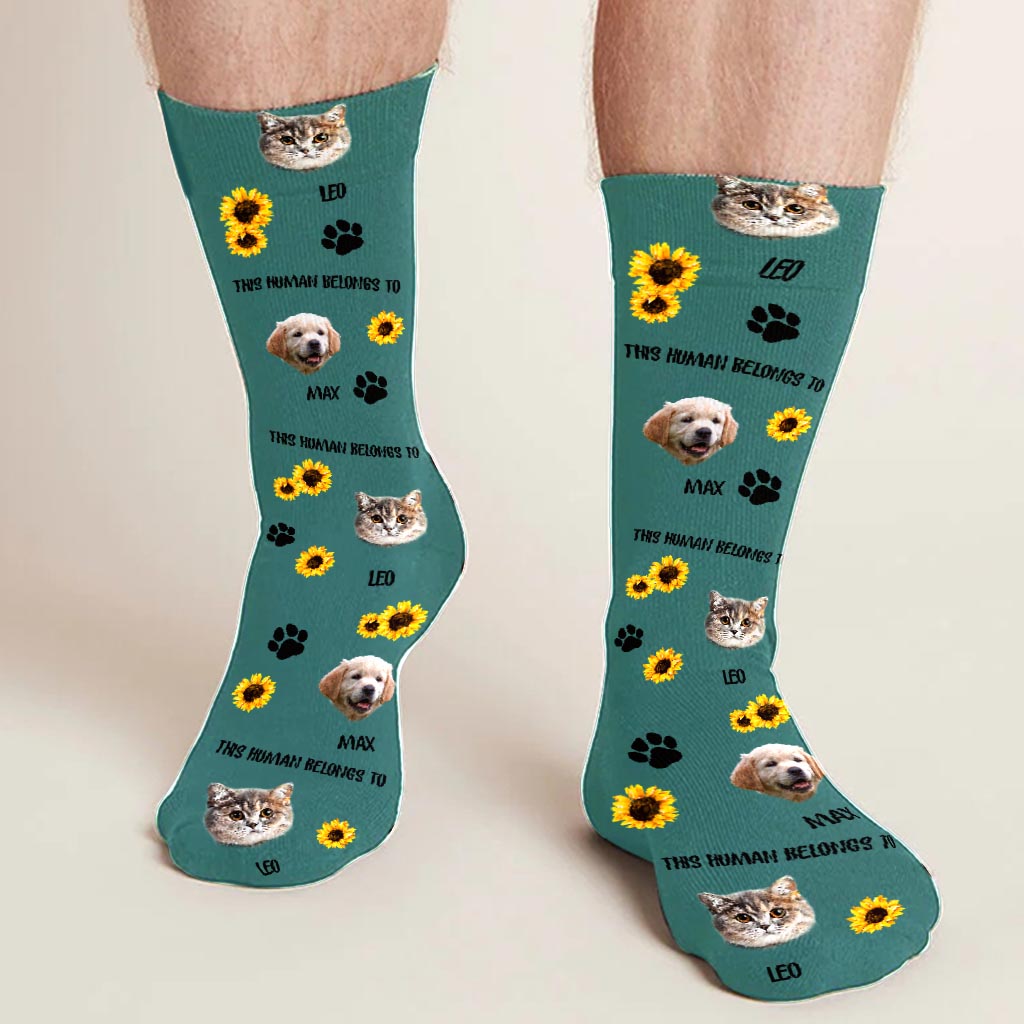 Dieser Mensch gehört zu – Hundegeschenk für Katzenliebhaber – Personalisierte Socken